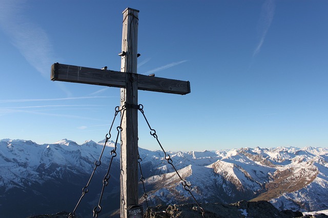 Free Summit Cross Summit photo and picture