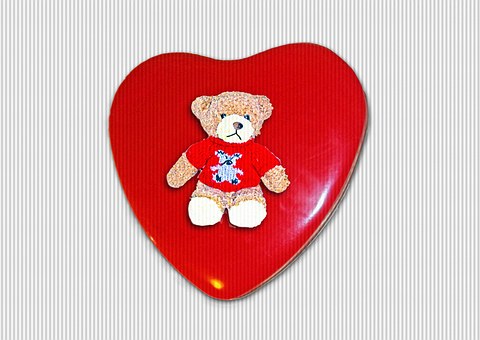 Free Bear Heart Box illustration and picture