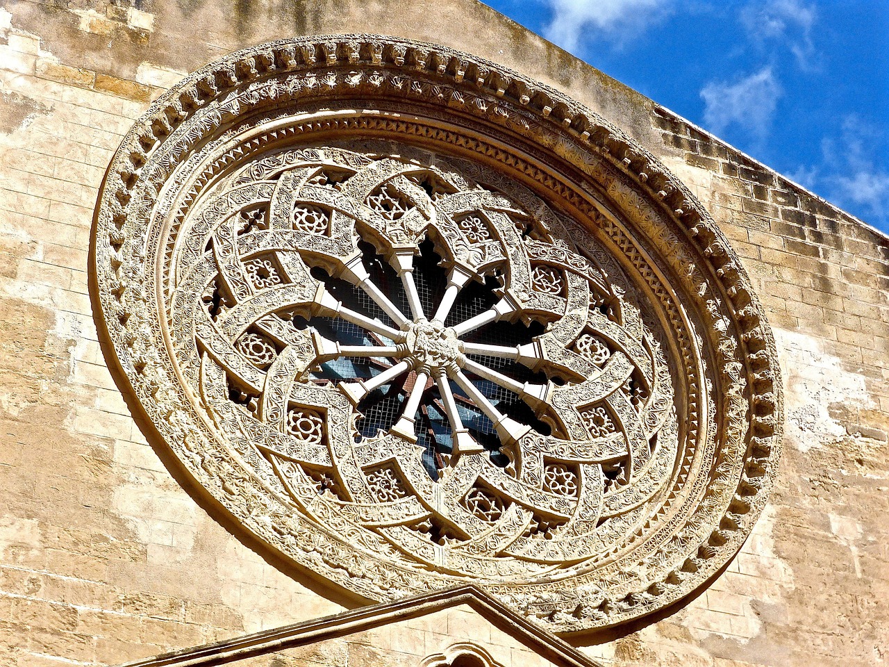 Window - free online jigsaw puzzle photo