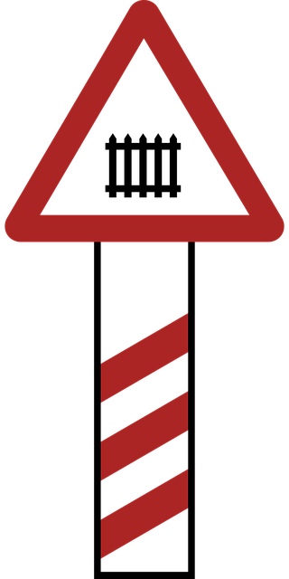Warnung, Bahnübergang, Straßenschild