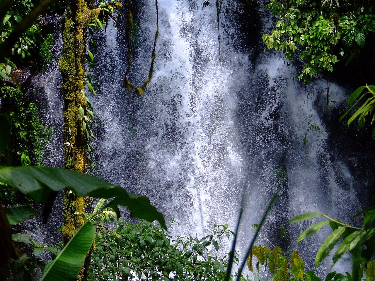 Waterfalls - free online jigsaw puzzle photo