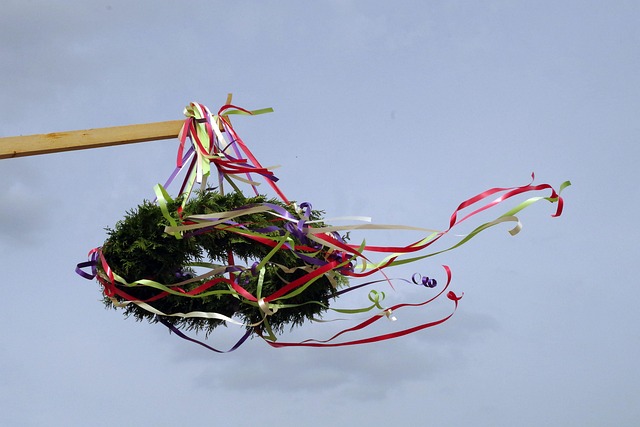 Free Topping Out Ceremony Wreath photo and picture