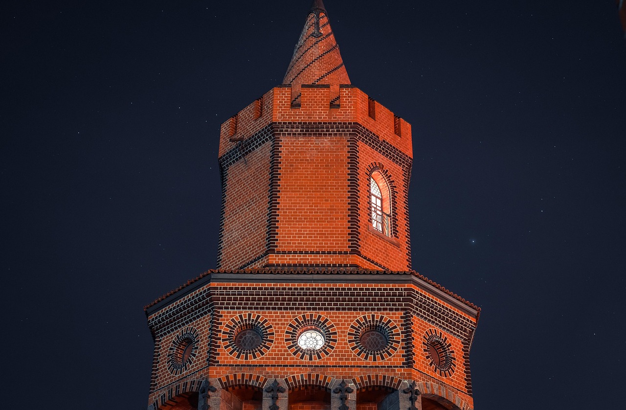 Church - free online jigsaw puzzle photo