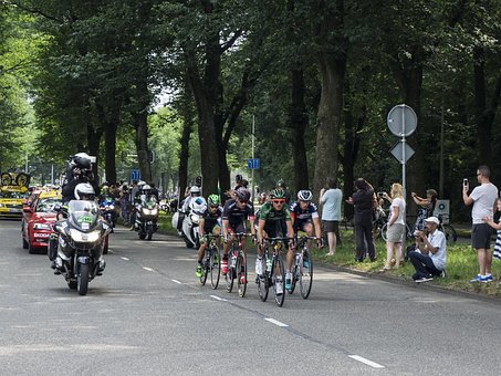 Rundtur I Franskmændene, Cykling