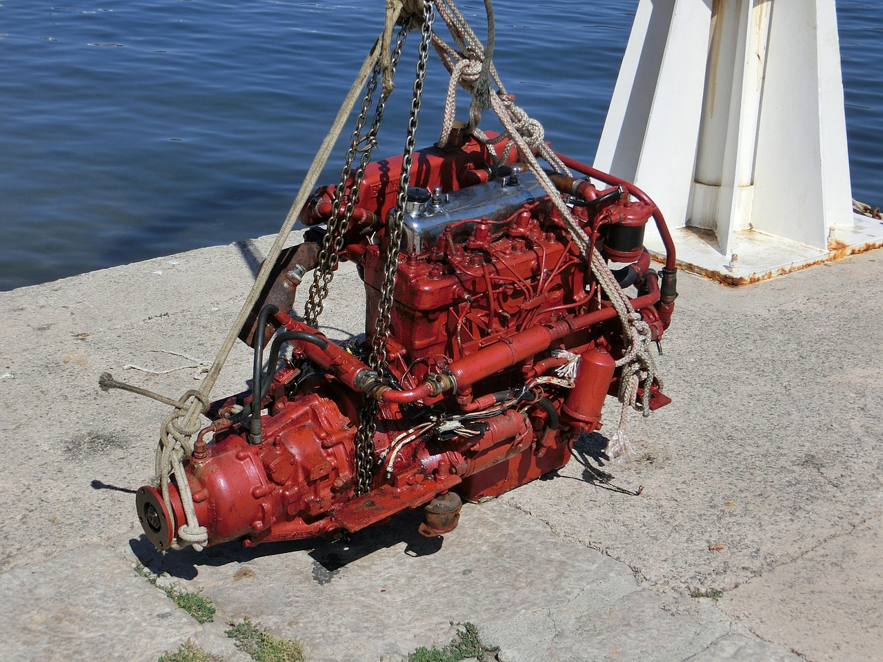 Engine - free online jigsaw puzzle photo