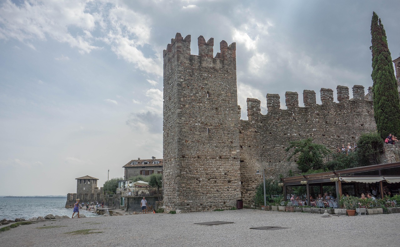 Scaliger Castle - free online jigsaw puzzle photo