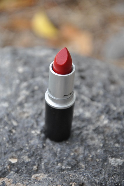 Free Lipstick Red photo and picture