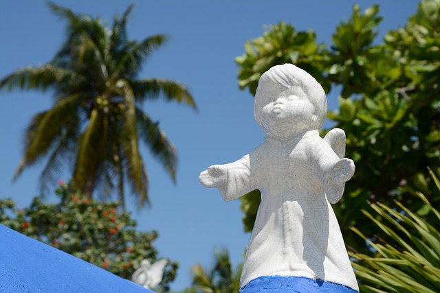 Skulptur „Saudade" verlässt den Galeão und kommt zur Marina da Glória – zuvor zum Verkauf angeboten