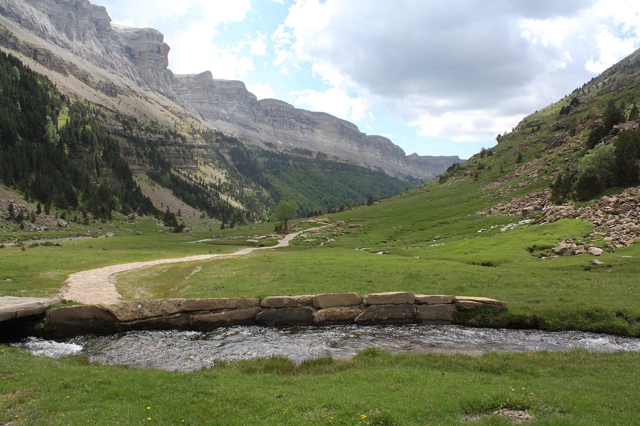 Mountain - free online jigsaw puzzle photo