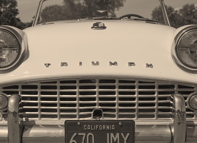 Free Triumph Car photo and picture