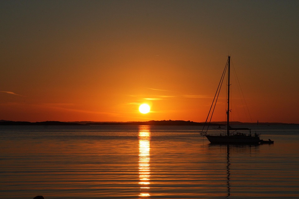 Kostenloses Foto: Sonnenuntergang, Segelschiff, Meer - Kostenloses ... Segelschiffe auf dem meer sonnenuntergang
Segelschiffe auf dem meer sonnenuntergang
Kostenloses Foto: Sonnenuntergang, Segelschiff, Meer - Kostenloses ...