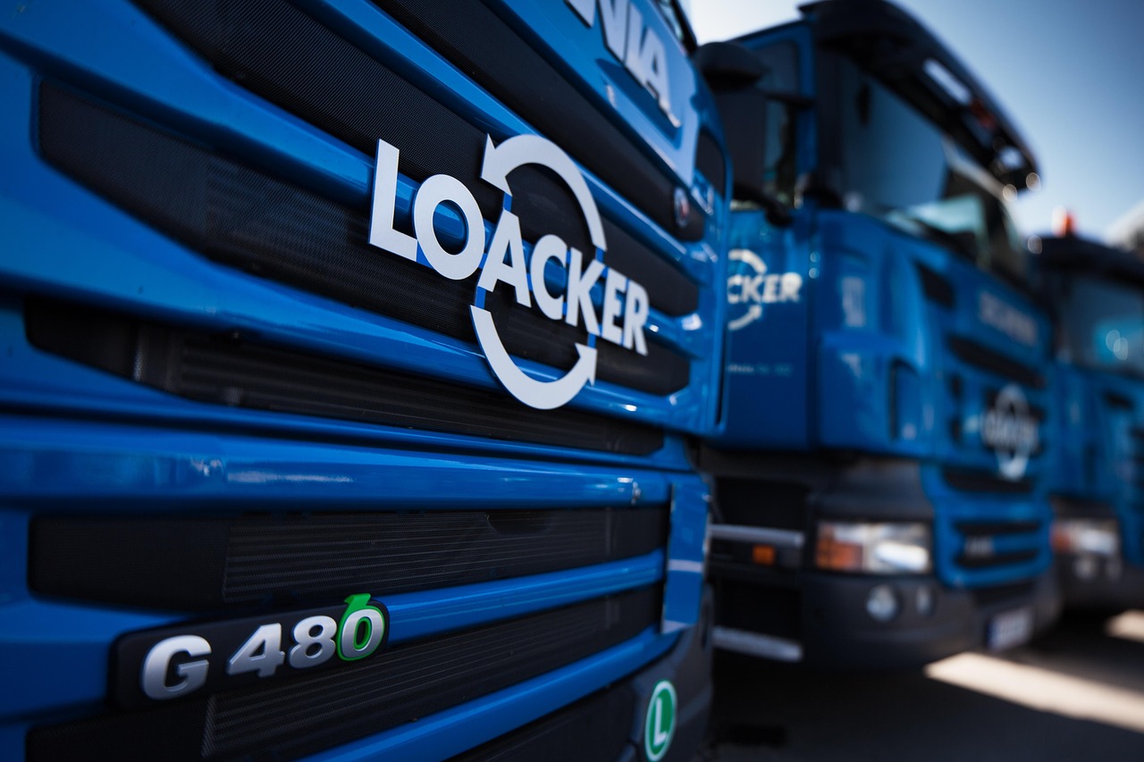 Truck - free online jigsaw puzzle photo
