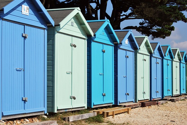 Free Seaside Huts photo and picture
