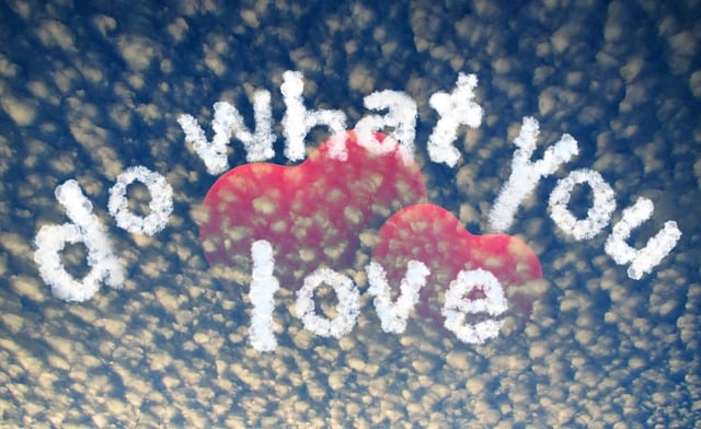 Free clouds writing positive illustration