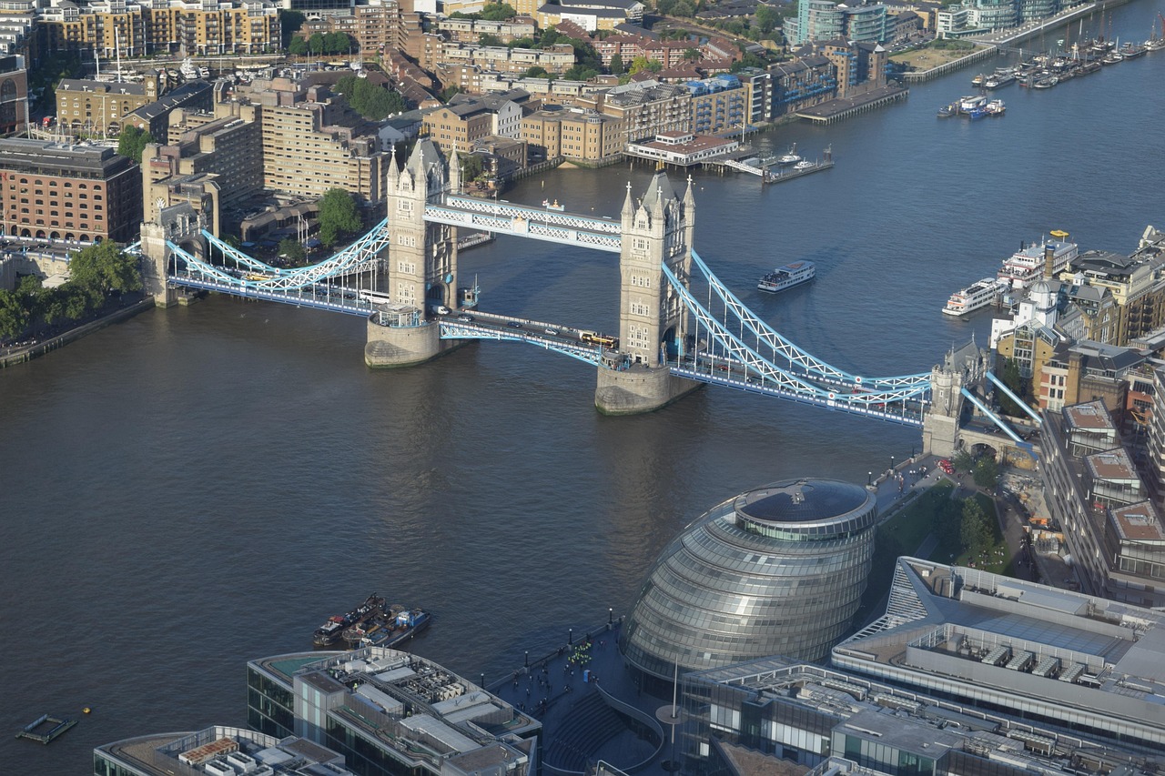 Tower Bridge - free online jigsaw puzzle photo