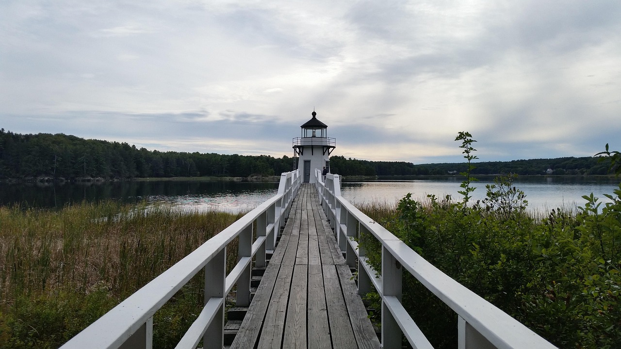 Lighthouse - free online jigsaw puzzle photo