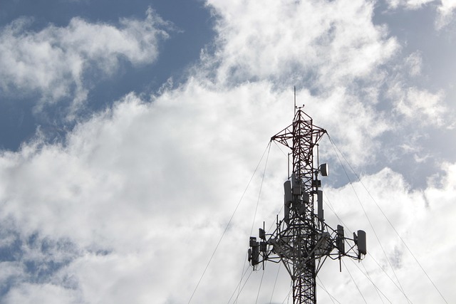 Free Tower Antenna photo and picture