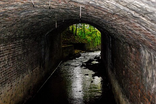 Bach, Unterführung, Tunnel, Verlassen