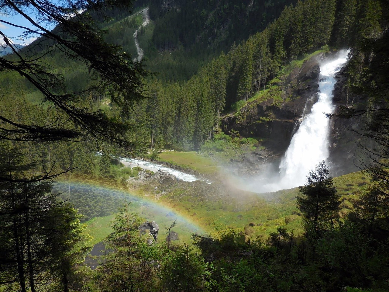 Waterfall - free online jigsaw puzzle photo