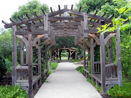 Free Gardens Trellis photo and picture