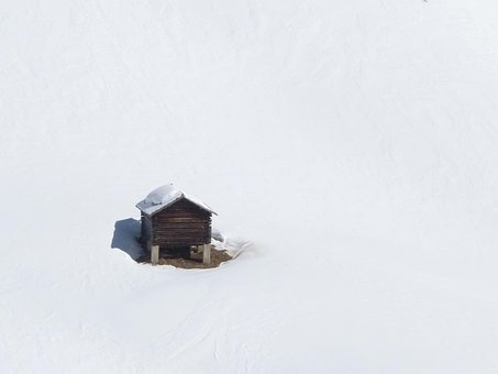 Free Hut Snow photo and picture