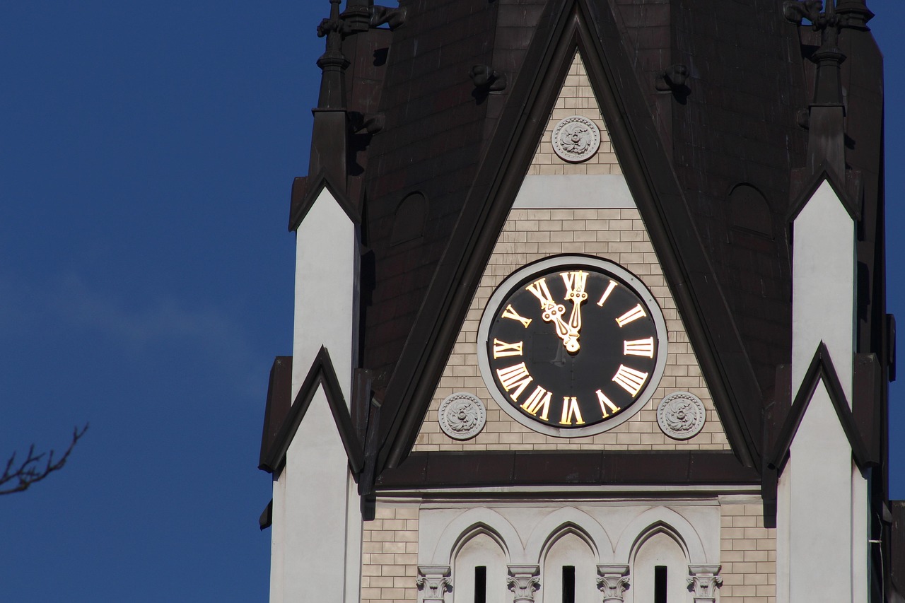 Church - free online jigsaw puzzle photo