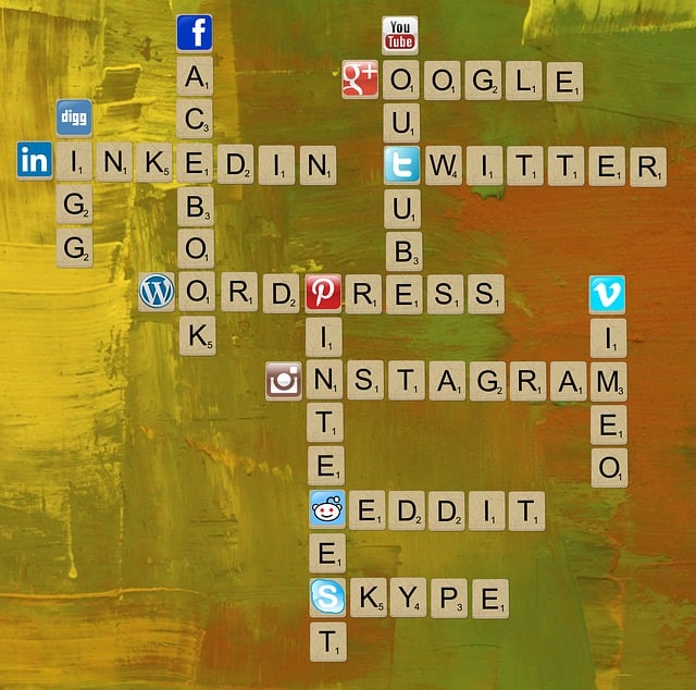 Free social media twitter linkedin illustration