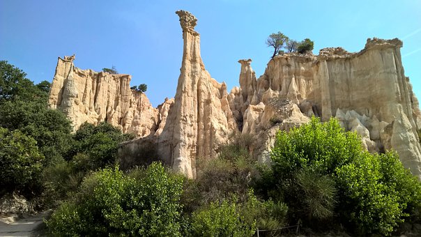 Free Mountain Rocks photo and picture