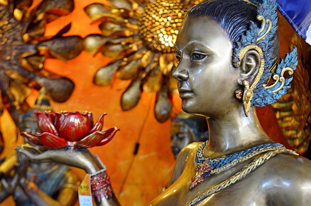 Young Woman Bronze Statue Baan - Free photo on Pixabay - Pixabay
