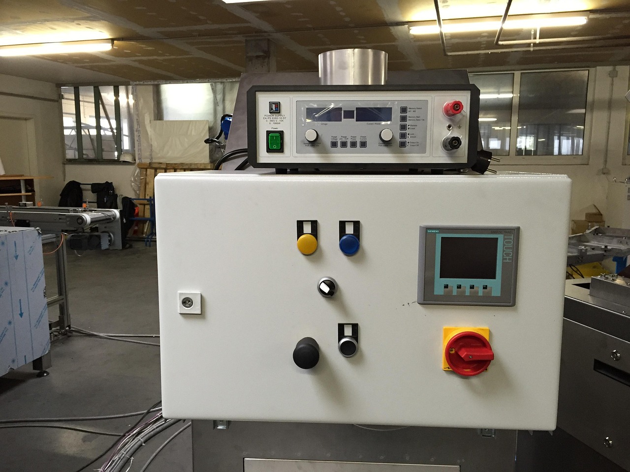 Industrial electrical switch cabinet used for commercial and factory power distribution in Pakistan