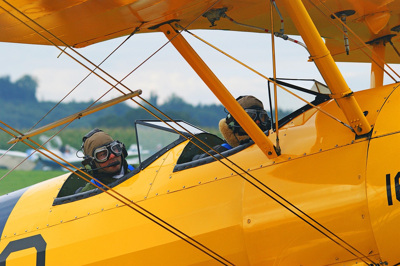 Antique Car - free online jigsaw puzzle photo