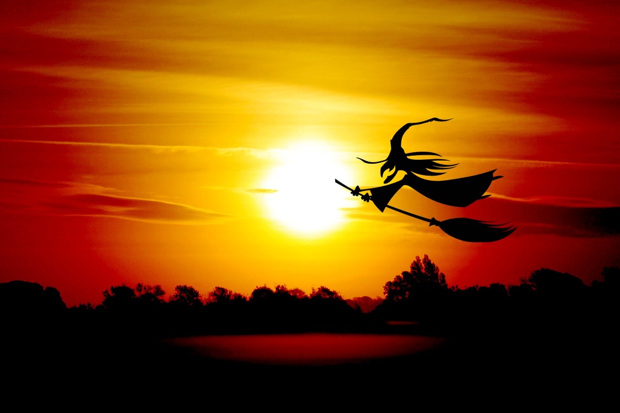  Foto zu Download Halloween, Witch, Scary. Royalty-Free Stock Illustration Image 