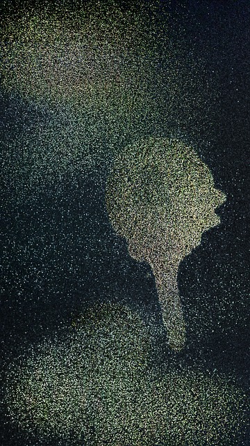 Free Gold Spraypaint illustration and picture