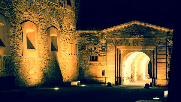 Free Castle Gate photo and picture