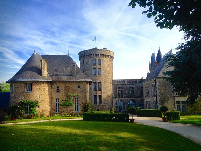 Free Chateau Dungeon photo and picture