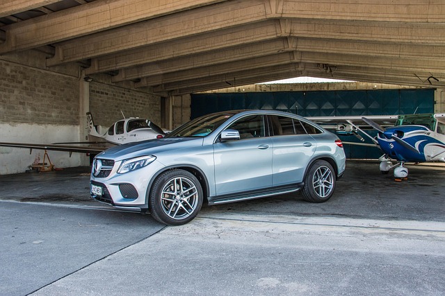 Free Mercedes-Benz Car photo and picture