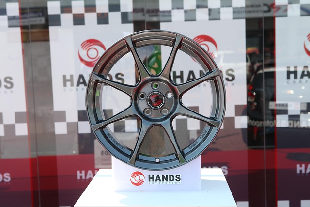 Free Wheel Hands photo and picture