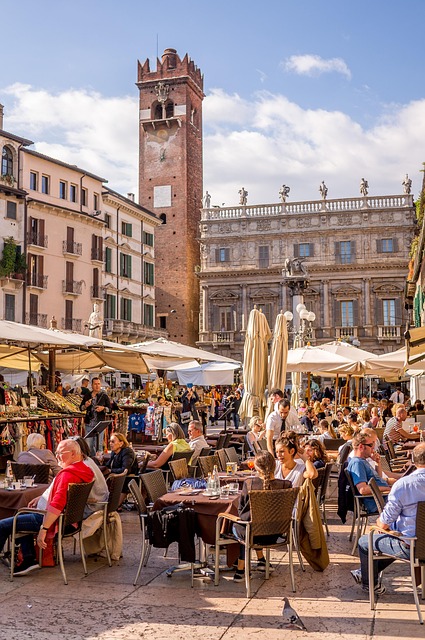 verona, market, italy, people, market stall, food, purchasing, fruit stand, fruit market, restaurant, verona, verona, verona, verona, verona