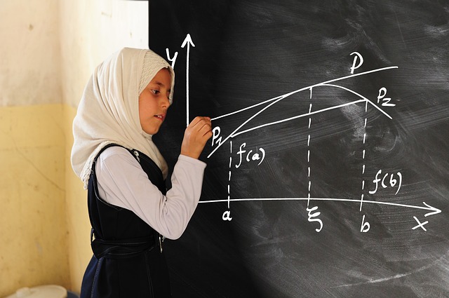 Niña, Escuela, Tablero, Matemáticas