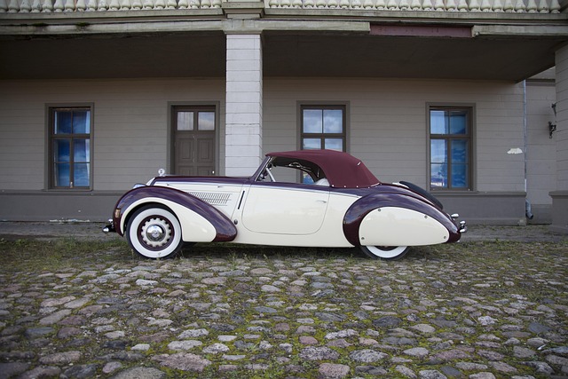 Free Historic Elegance photo and picture
