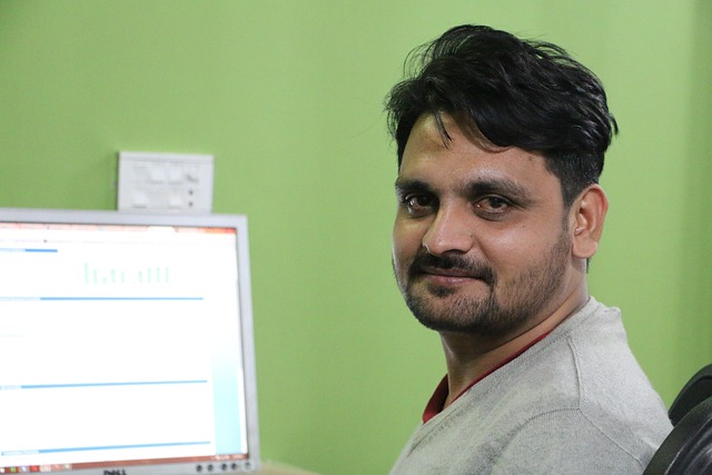 Free Idea Employee photo and picture
