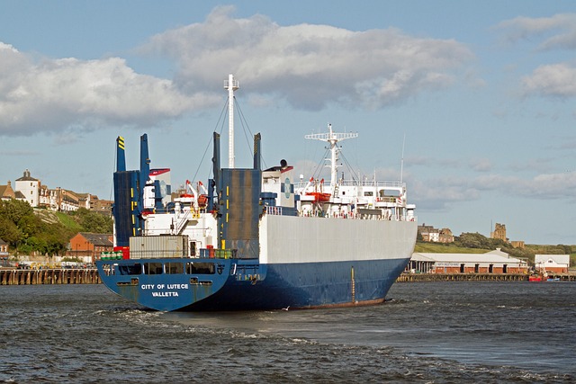 Free Shipping Tyne photo and picture