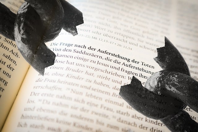 Free bible chain resurrection illustration