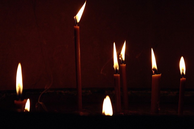 Free Candle Dark photo and picture