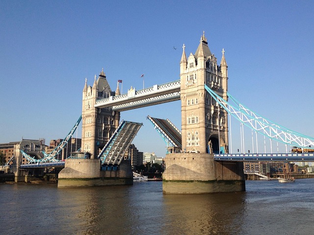 Free Tower Bridge photo and picture