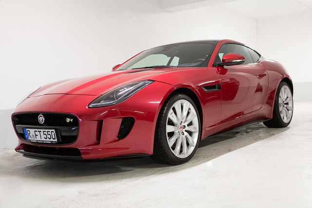 Free Jaguar F-Type photo and picture