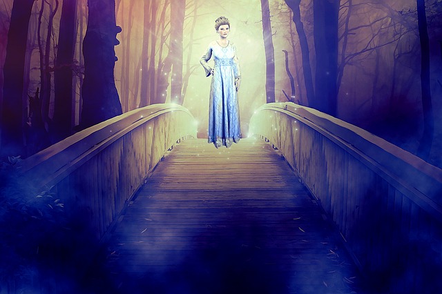 Free woman lady ghost illustration