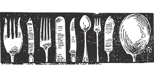 Free silverware knife fork vector