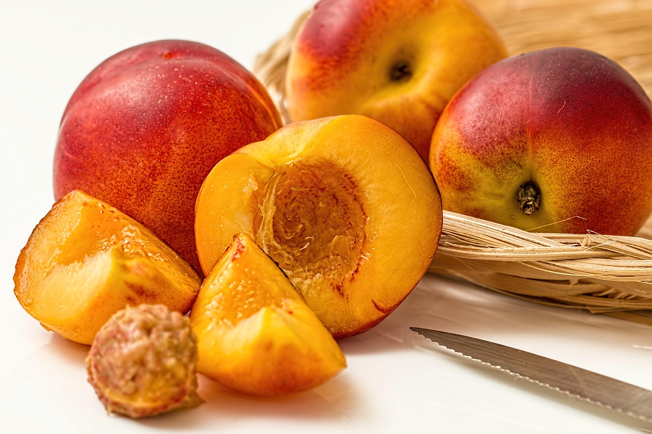 60 000 Free Peach Fruit Peach Images Pixabay