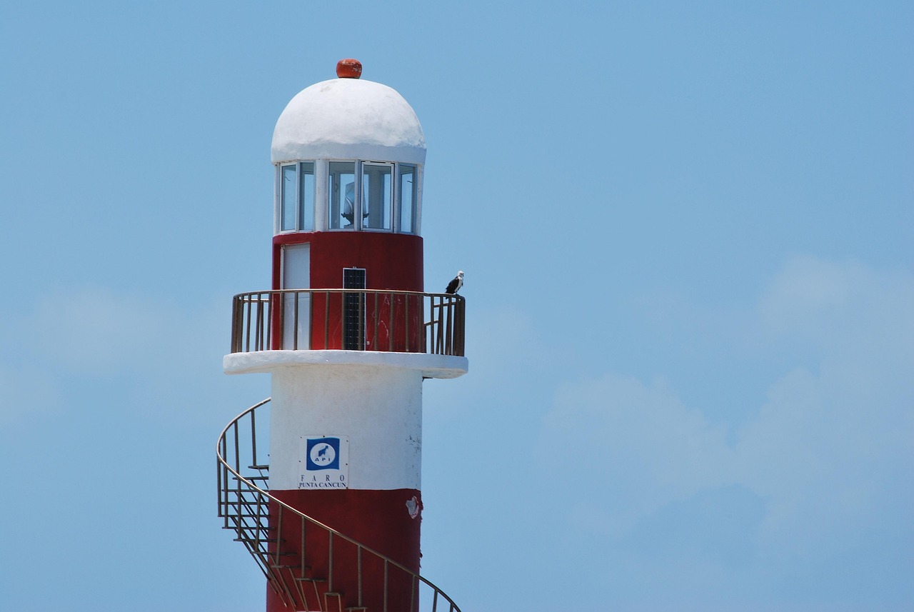 Faro Punta Cancún.